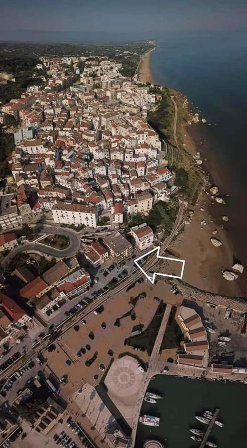 Amare Bed & Breakfast Rodi Garganico Bagian luar foto